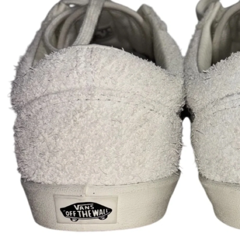 Vans Sneakers Textured Suede Low Top White Limited Edition Lace Up Men’s Size 7